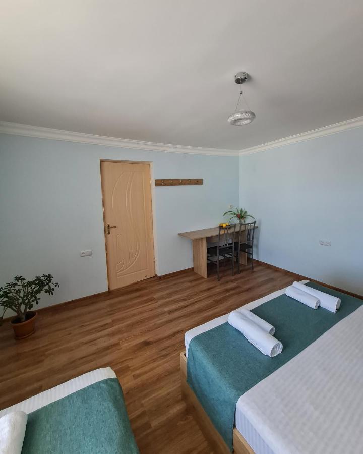 Seva Guesthouse And Cottages Byurakan المظهر الخارجي الصورة