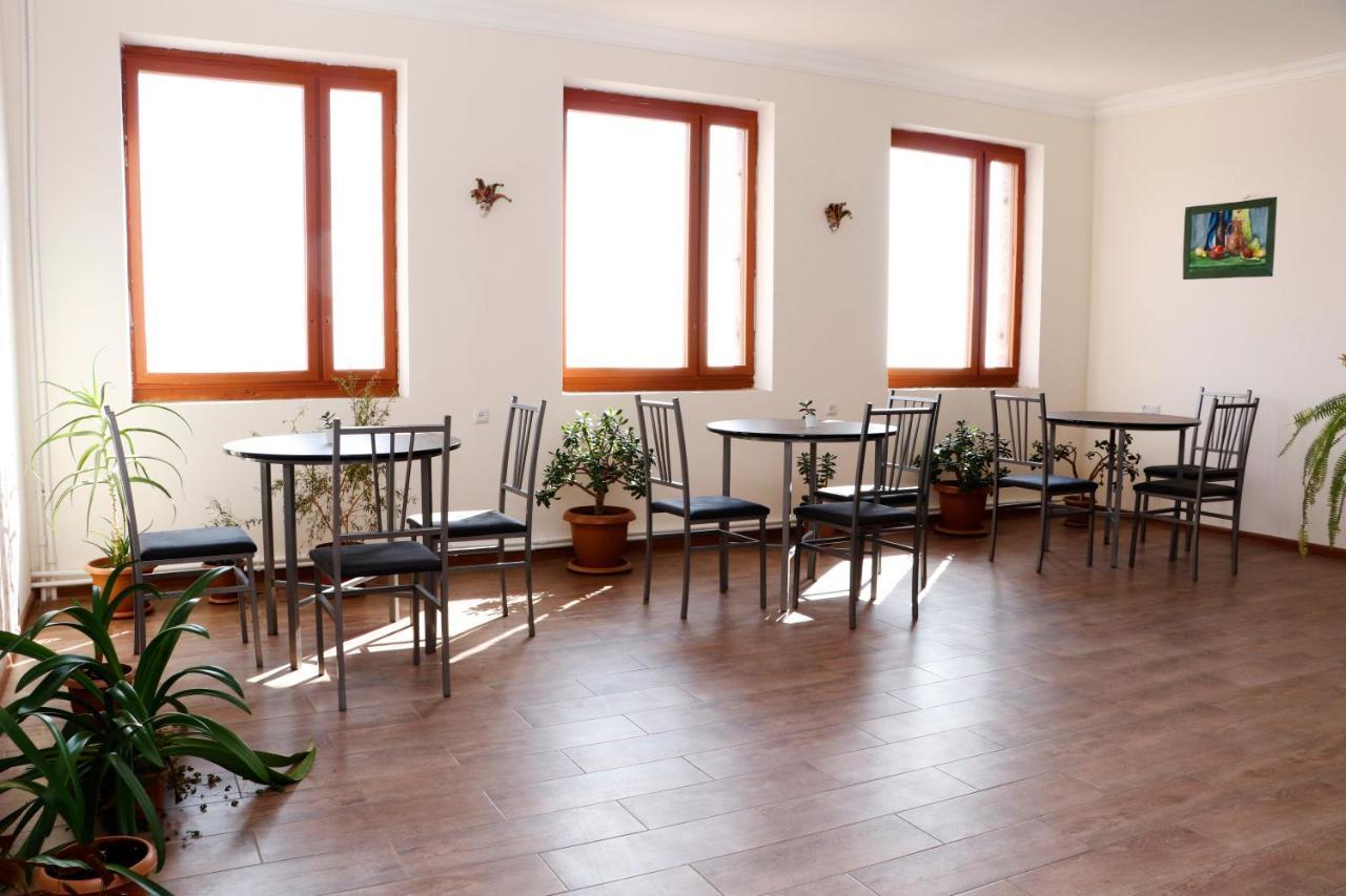 Seva Guesthouse And Cottages Byurakan المظهر الخارجي الصورة
